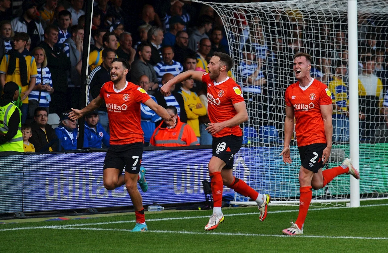 Tỷ lệ cá cược Luton Town vs Reading, 2h45 ngày 2/11/2022